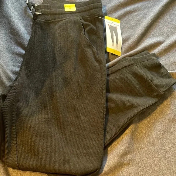 Marc New York Ladies' Jogger - Picture 4 of 8